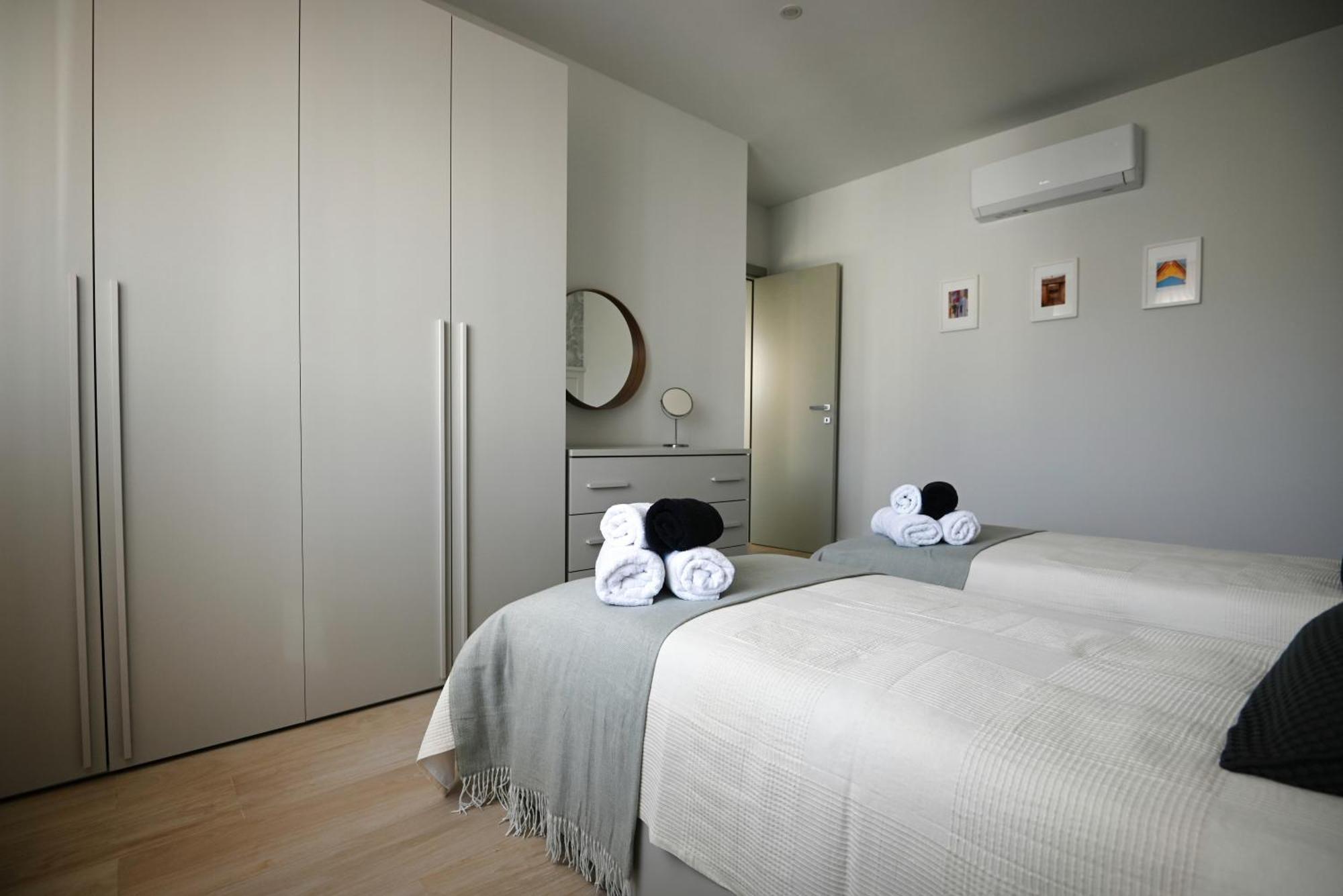 Cliff Edge Apartment In ซากฮรา ภายนอก รูปภาพ
